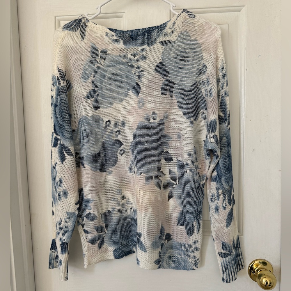 VENUS Cream Sweater with Blue Floral Pattern